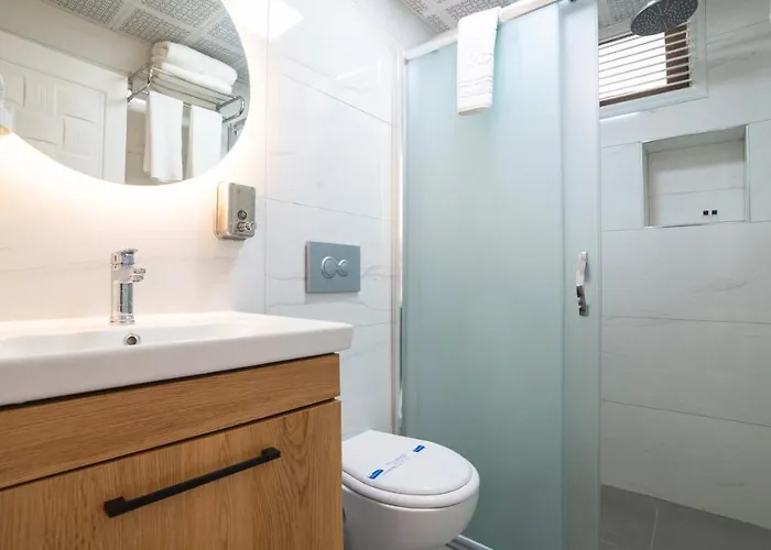Standard Room with 1 Single Bed